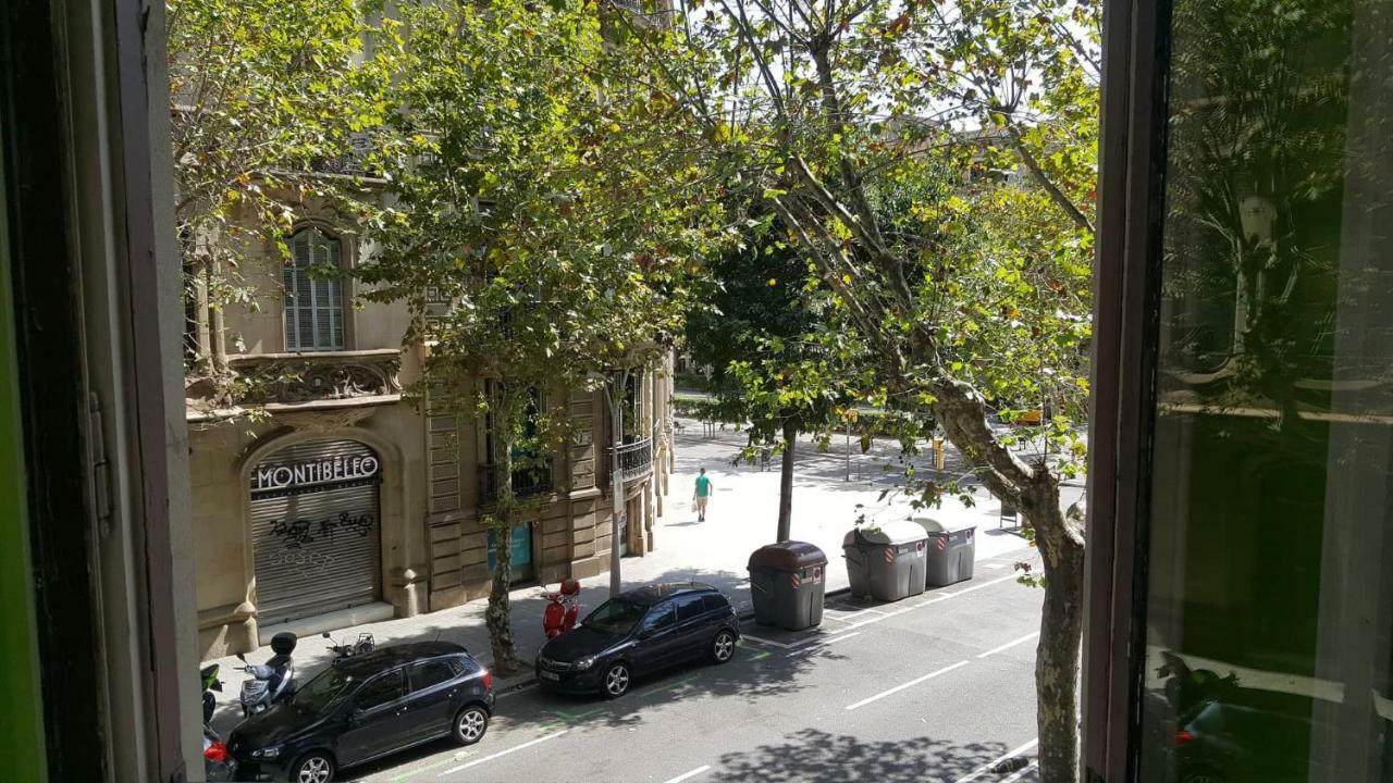 Fabrizzios Terrace Hostel, Barcelona